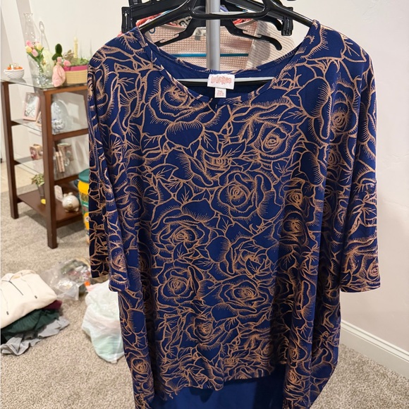 LuLaRoe Tops - LuLaRoe Blue and Tan Floral Tunic
